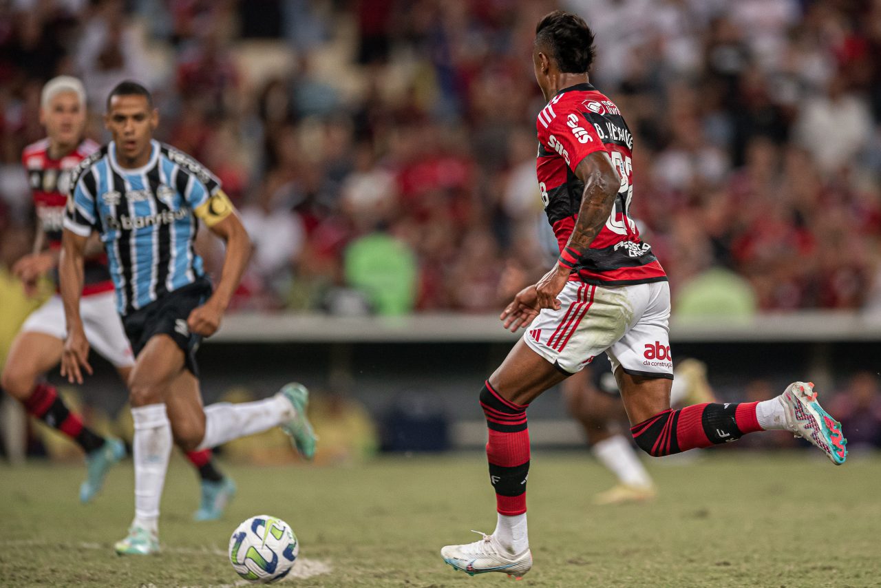 Efetivo Flamenco chutou quatro vezes a gol na vitória por 3 a 0 contra