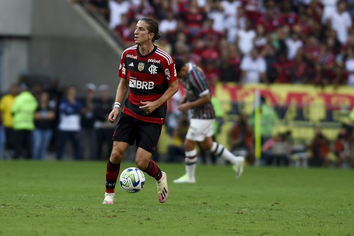 Filipe Luís fala sobre clima no Flamengo na 'Era Paulo Sousa': 'Estava insustentável'