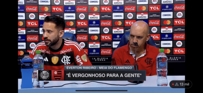 'Grupo está muito sentido com o resultado do jogo', diz auxiliar de Sampaoli após eliminação