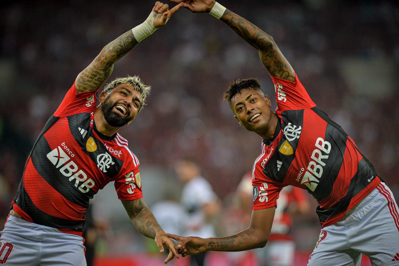 Flamengo x Olimpia: prováveis escalações e desfalques do jogo pela