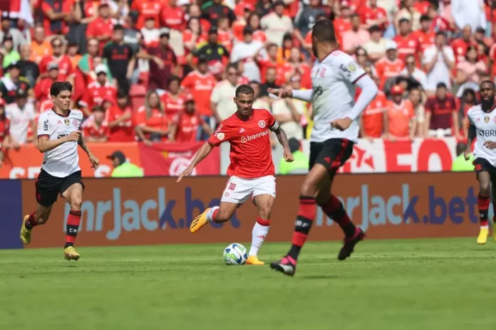 Flamengo e Internacional tem histórico equilibrado; veja retrospecto do confronto