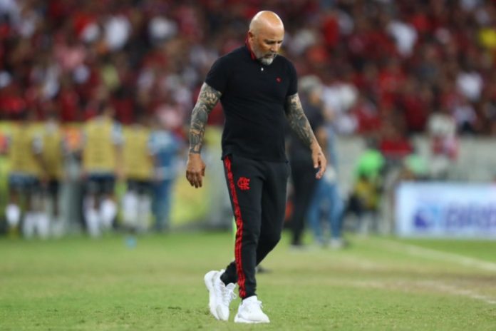 'Nem deveria ter vindo', diz Galvão Bueno sobre demissão de Jorge Sampaoli