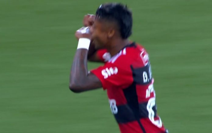 Chora, freguês até no tapetinho! Bruno Henrique acaba com o Botafogo e deixa Flamengo vivo no Brasileirão