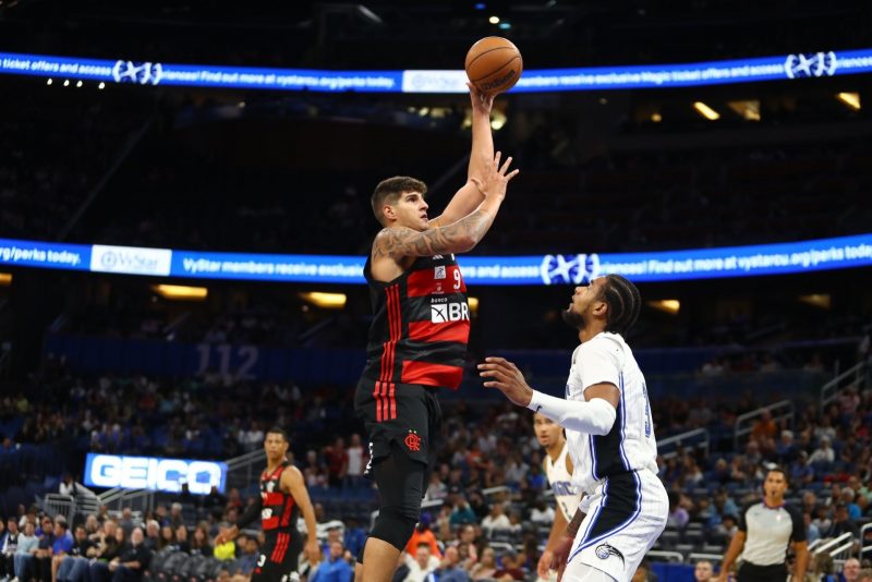 Flamengo é dominado pelo Orlando Magic em amistoso nos EUA - Gazeta  Esportiva