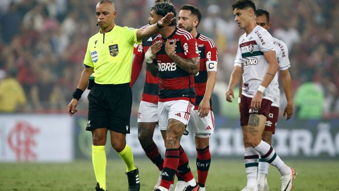 'Bruno Henrique e Gabi foram menos úteis que Lele e Yony', dispara Mauro Cezar