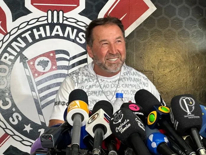 Voltou atrás? Presidente do Corinthians fala sobre multa de Gabigol: ‘É inviável’