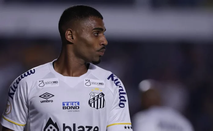 Alvo do Flamengo! Veja números do zagueiro Joaquim em 2023