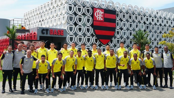 Boa sorte, Crias! Flamengo embarca para disputa da Libertadores sub-20