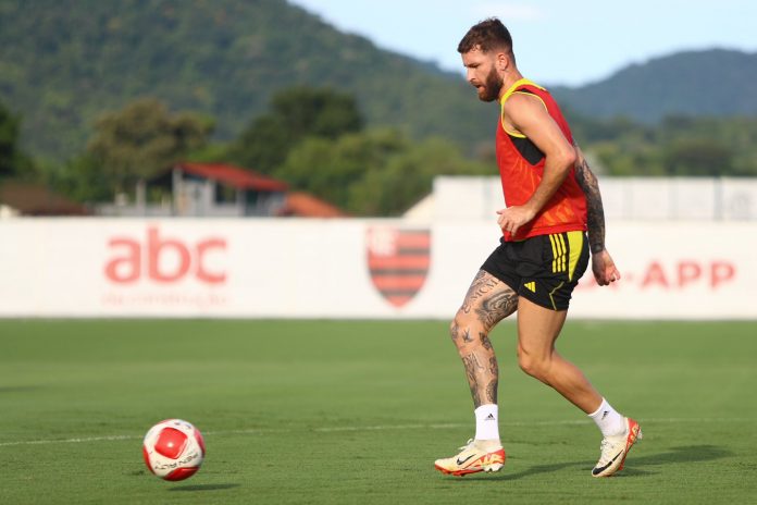 Dia de treino! Flamengo segue preparação para enfrentar o Madureira