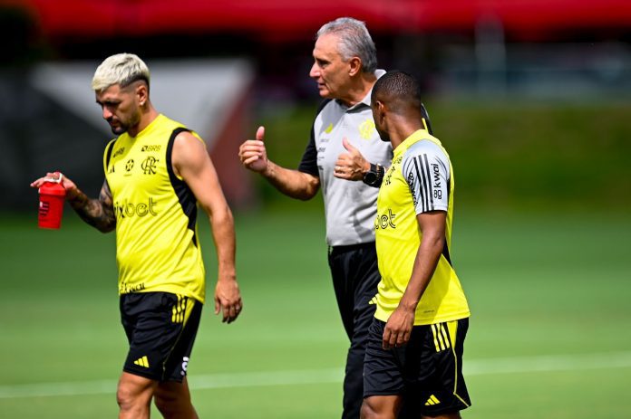 Dia de treino! Flamengo segue preparação para enfrentar o Fluminense