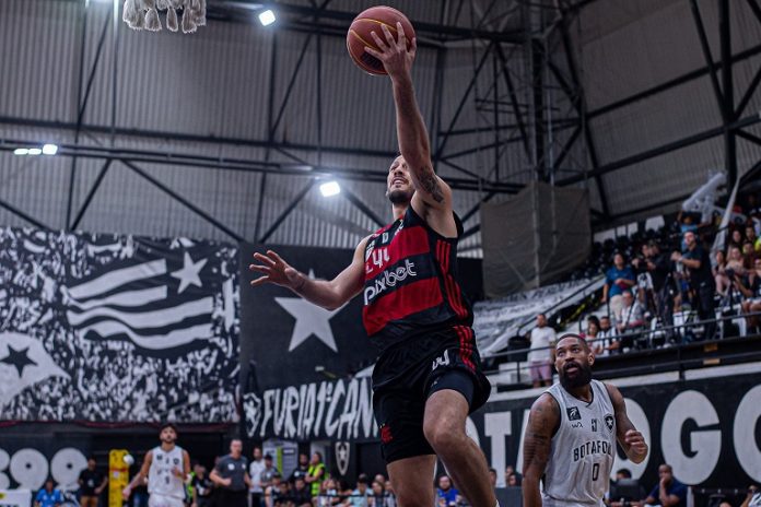 Em jogo apertado, Flamengo vence o Botafogo e abre 1 a 0 na série das oitavas do NBB