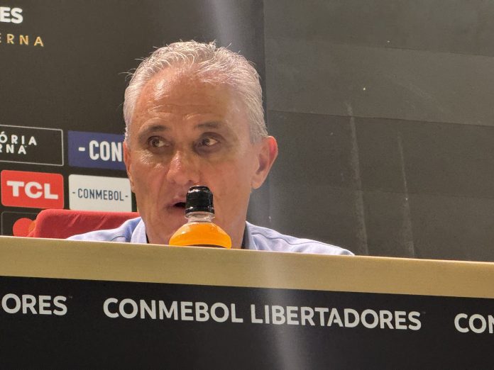 Tite elogia primeiro tempo do Flamengo: 'Tivemos grande volume'