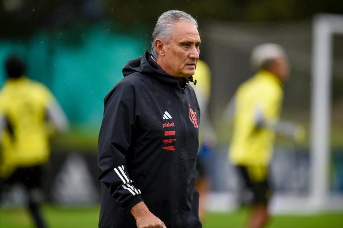 Tite fala sobre calendário apertado: 'Tem que tentar gerir isso'