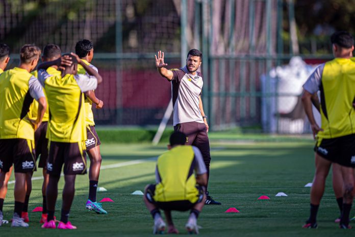 Pra cima! Flamengo enfrenta o Goiás na estreia do Brasileirão sub-20